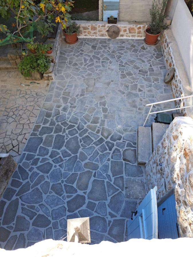 Gemuetliches Apartment In Der Altstadt V. Punat Bagian luar foto